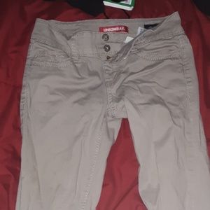 skinny fit pants